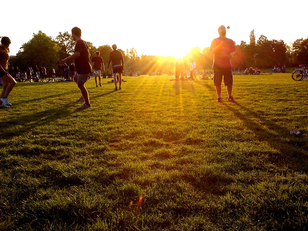 Piraten im Alaunpark bei Sonnenuntergang